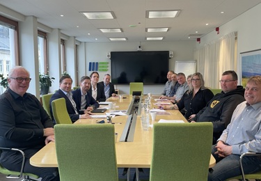 Gruppbild avtalsväxling.